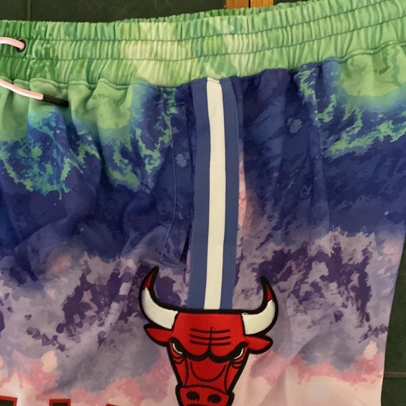 Multi Color Tie Die Bulls Shorts - Picture 3 of 6